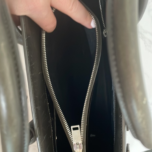 Saint Laurent Sac De Jour Leather tote - Picture 11 of 16